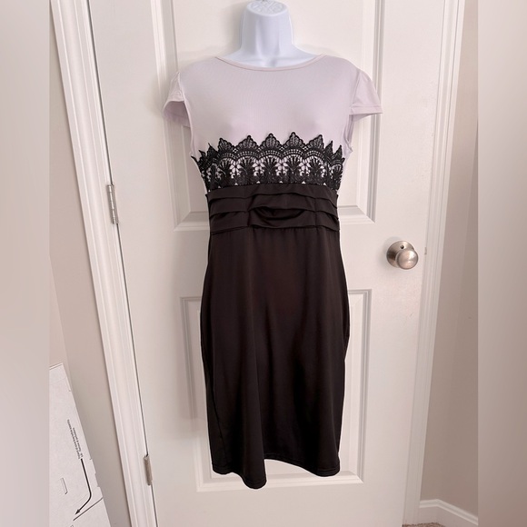 Gently Used Large Black and White Lacy Dress - Picture 1 of 7
